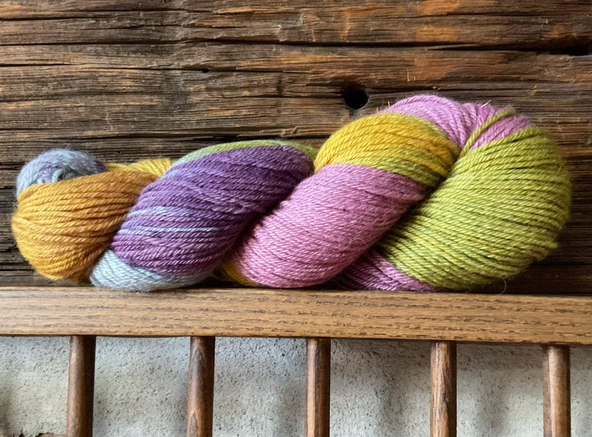 DK - BFL SW "Cochineal, Indigo, Marigold