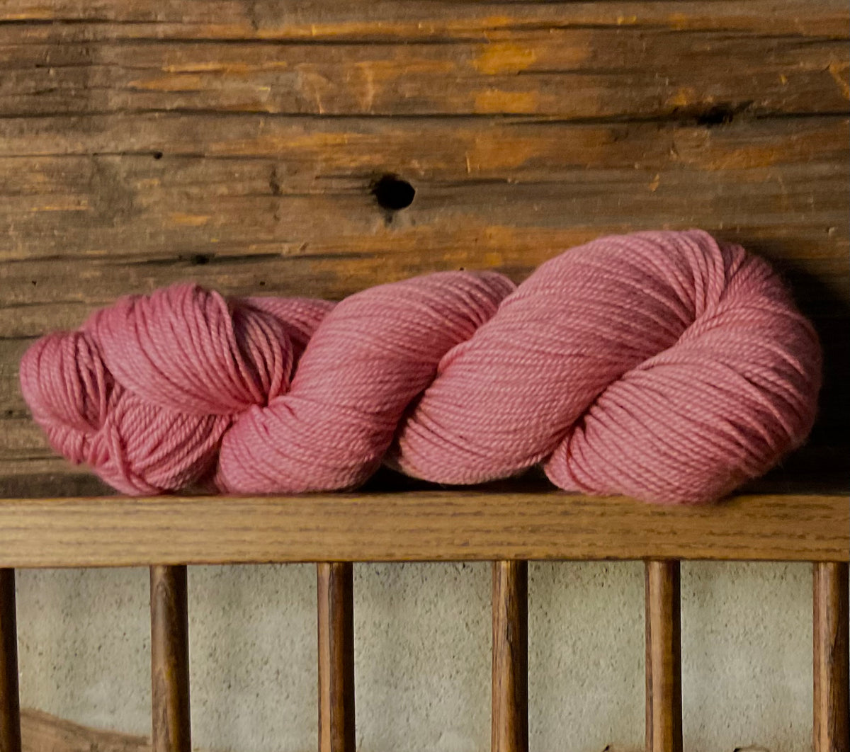 DK - Merino SW “Cochineal, Avocado”