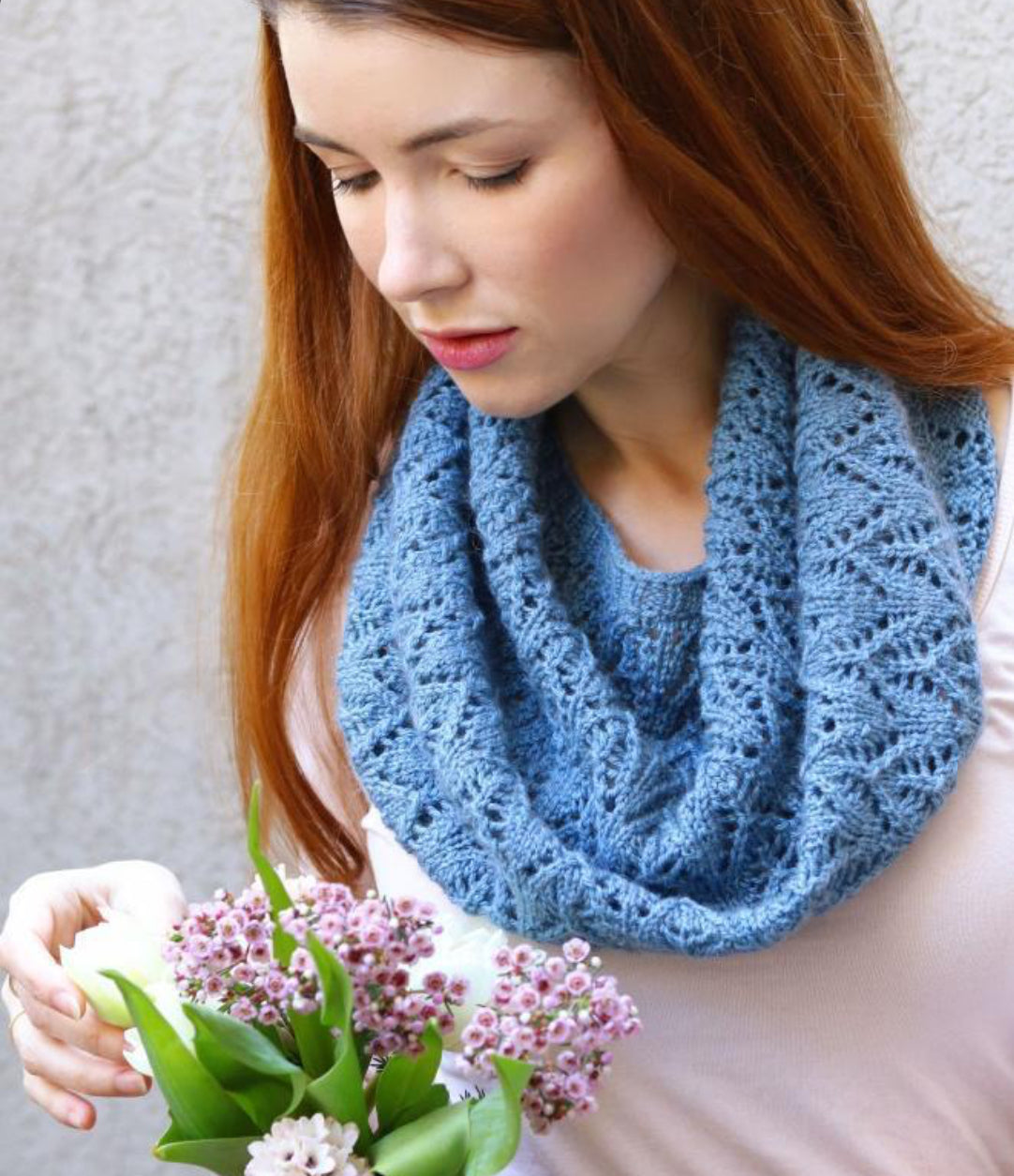 Knit City Cowl KIT Snowbird Blue